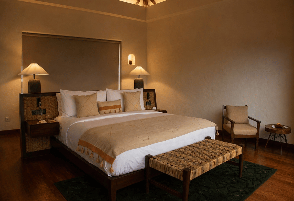 LUXURY ROOM